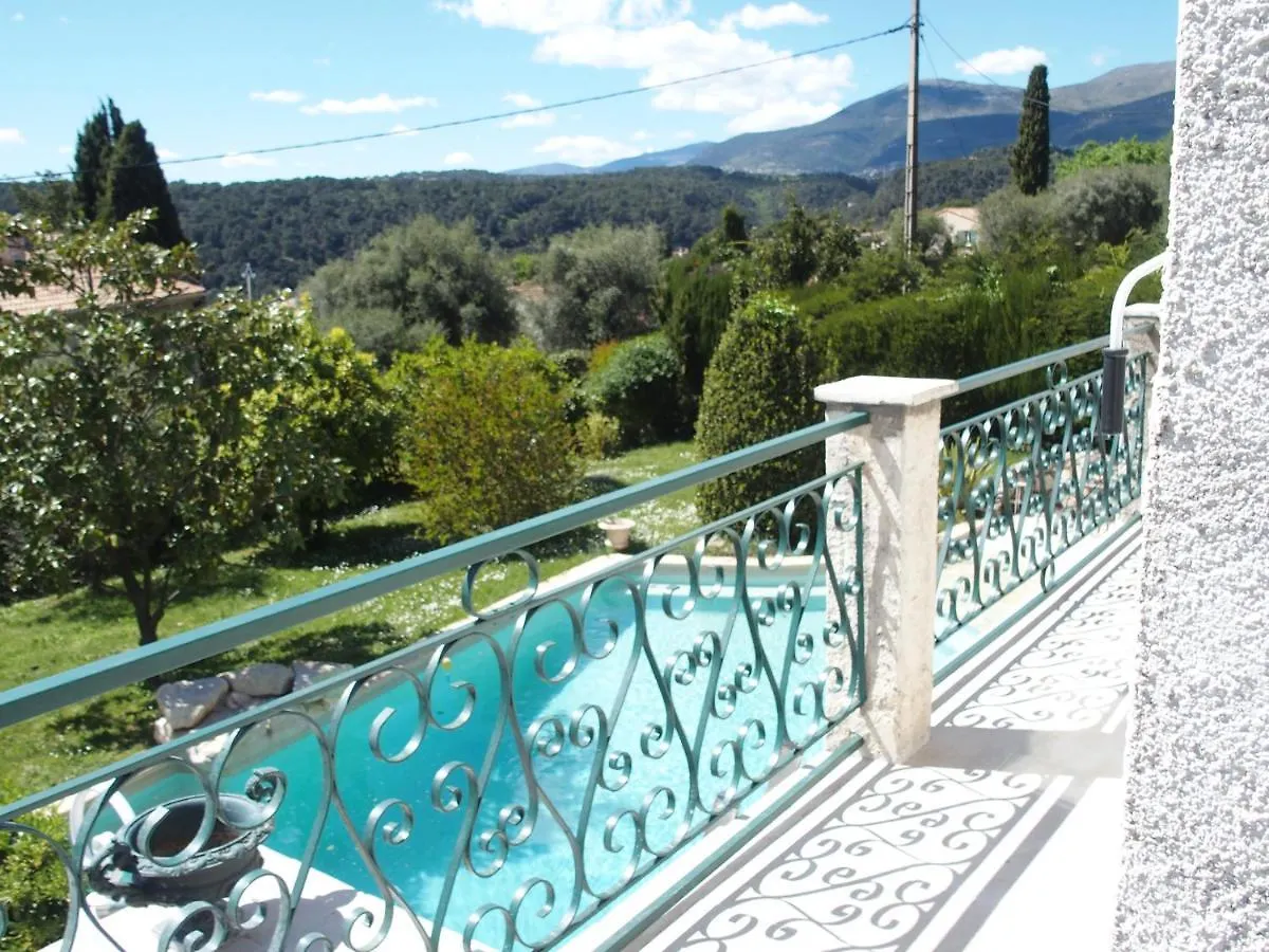 Tres Jolie Villa A Vence